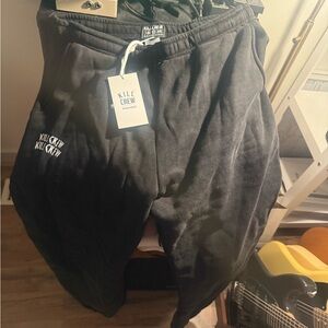 Kill Crew Joggers NWT